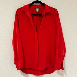 H&M red shirt